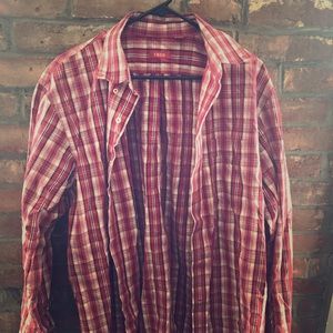 Izod Longsleeve button up dress shirt. (Size L)